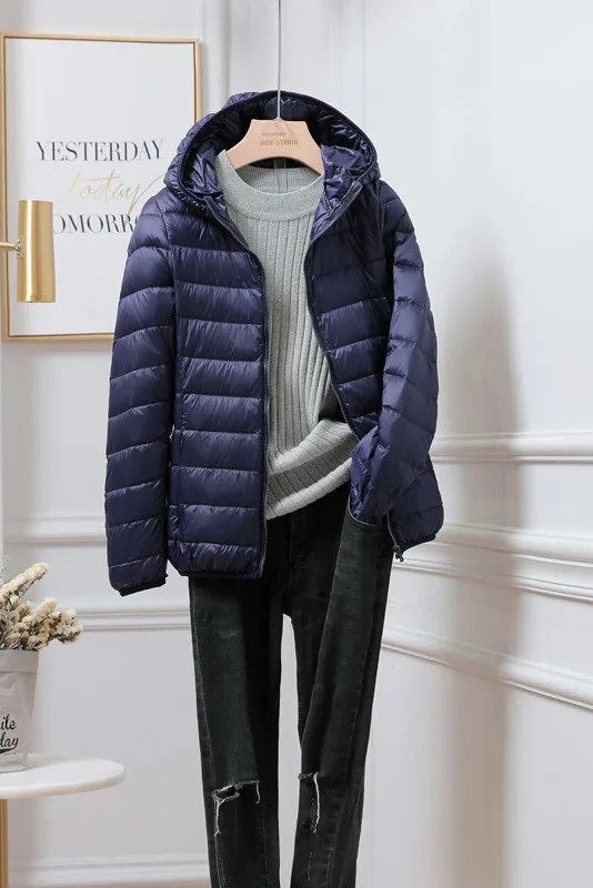 WOMEN’S WINTER COAT | LIGHTWEIGHT WARM HOODED FIT