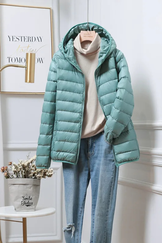 WOMEN’S WINTER COAT | LIGHTWEIGHT WARM HOODED FIT