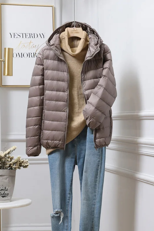 WOMEN’S WINTER COAT | LIGHTWEIGHT WARM HOODED FIT