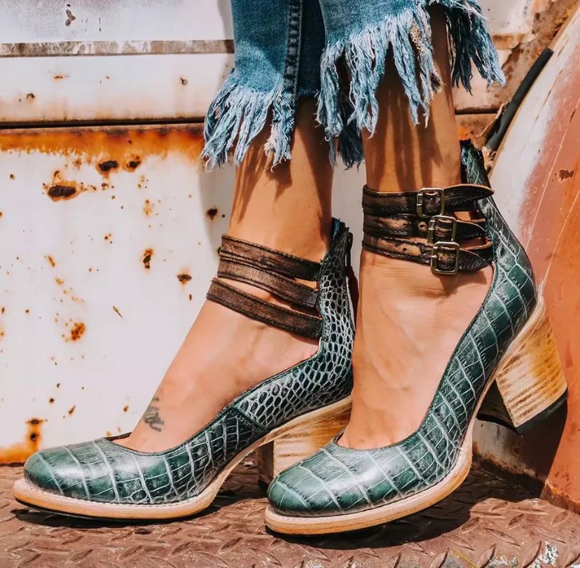 BLOCK HEEL SHOES | STRAPPY ANKLE BUCKLE PUMPS