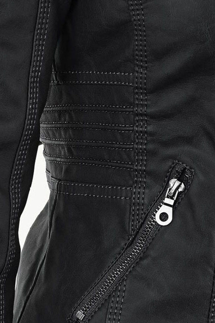 WOMEN’S COAT | SLEEK ZIP WINTER STYLE