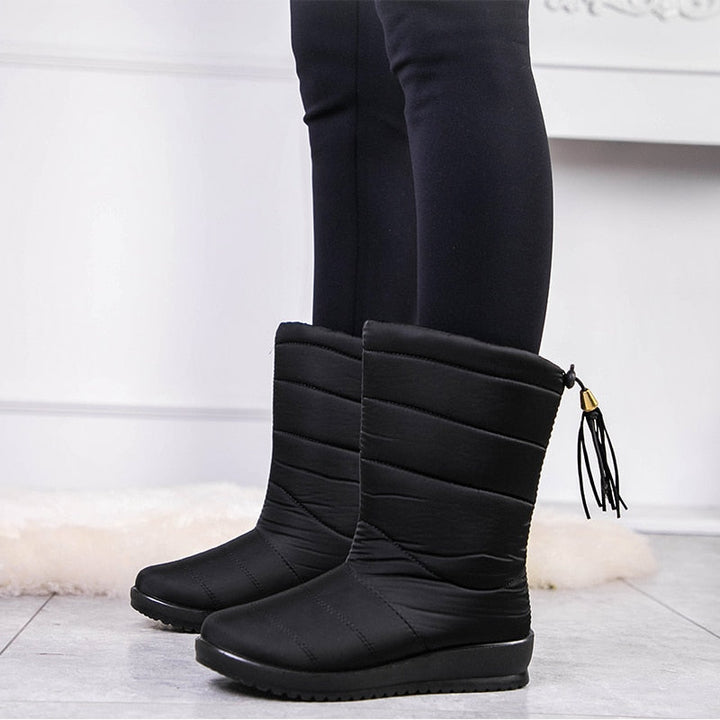 WOMEN’S MID-CALF BOOTS | WATER-RESISTANT WINTER STYLE