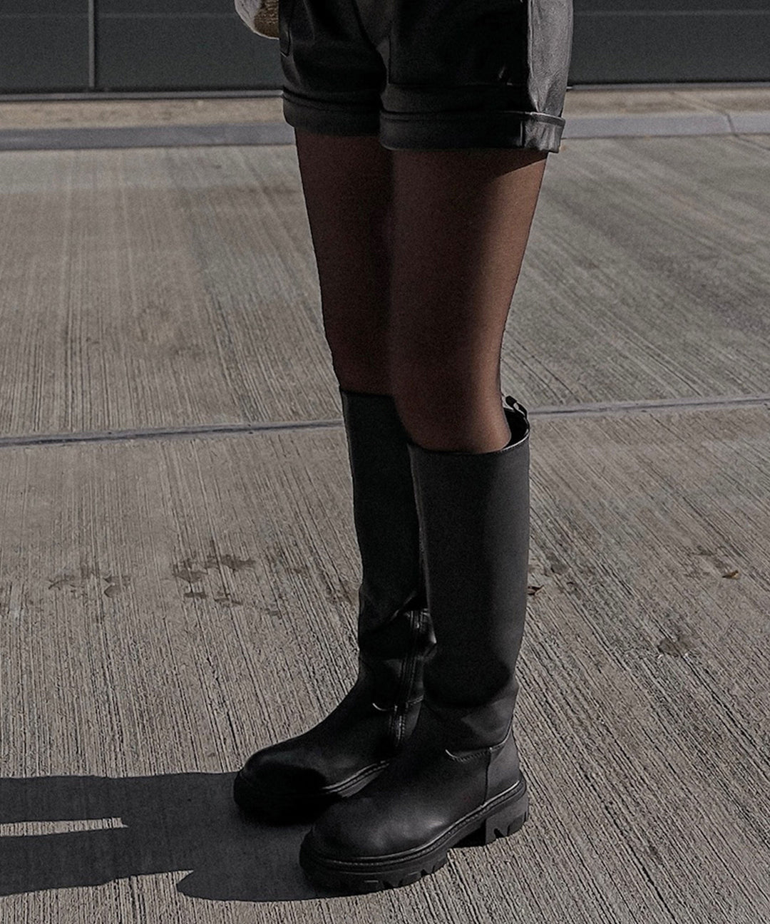 KNEE HIGH BOOTS | CHUNKY SOLE LEATHER LOOK BOOTS