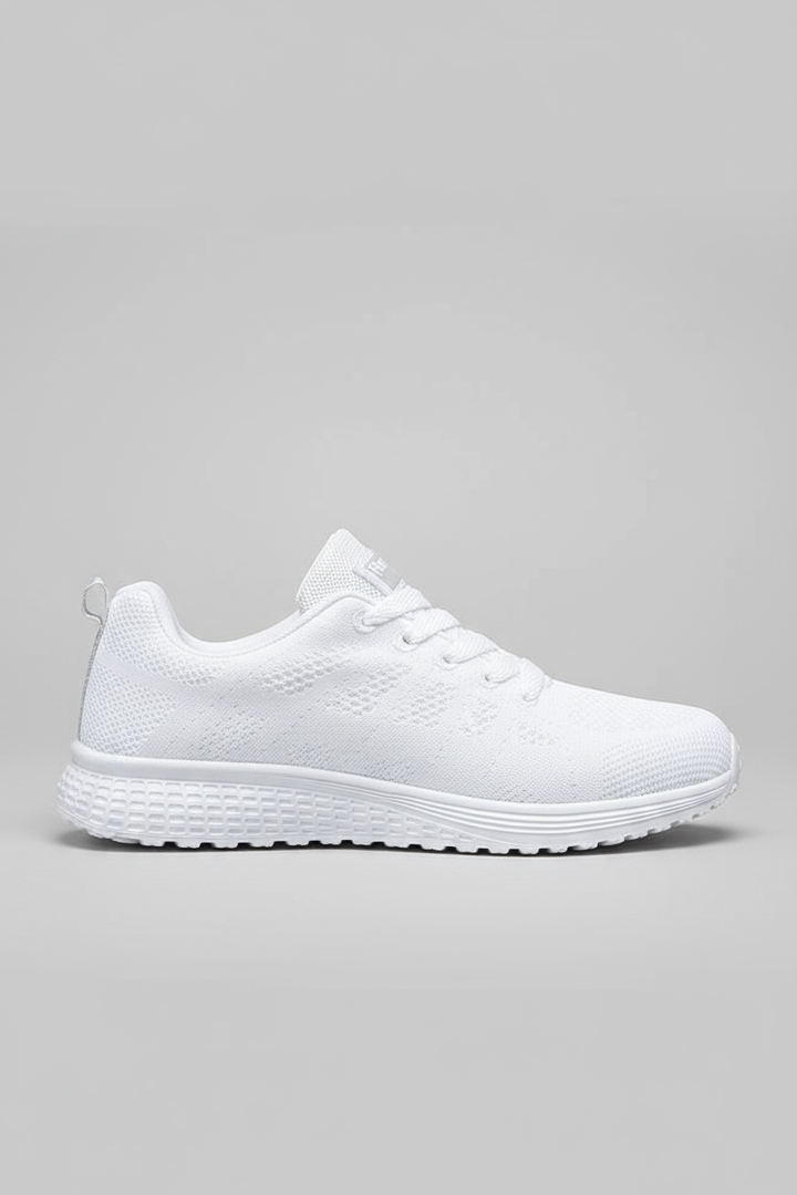 WOMEN’S TRAINERS | MODERN LIGHTWEIGHT KNIT FOOTWEAR