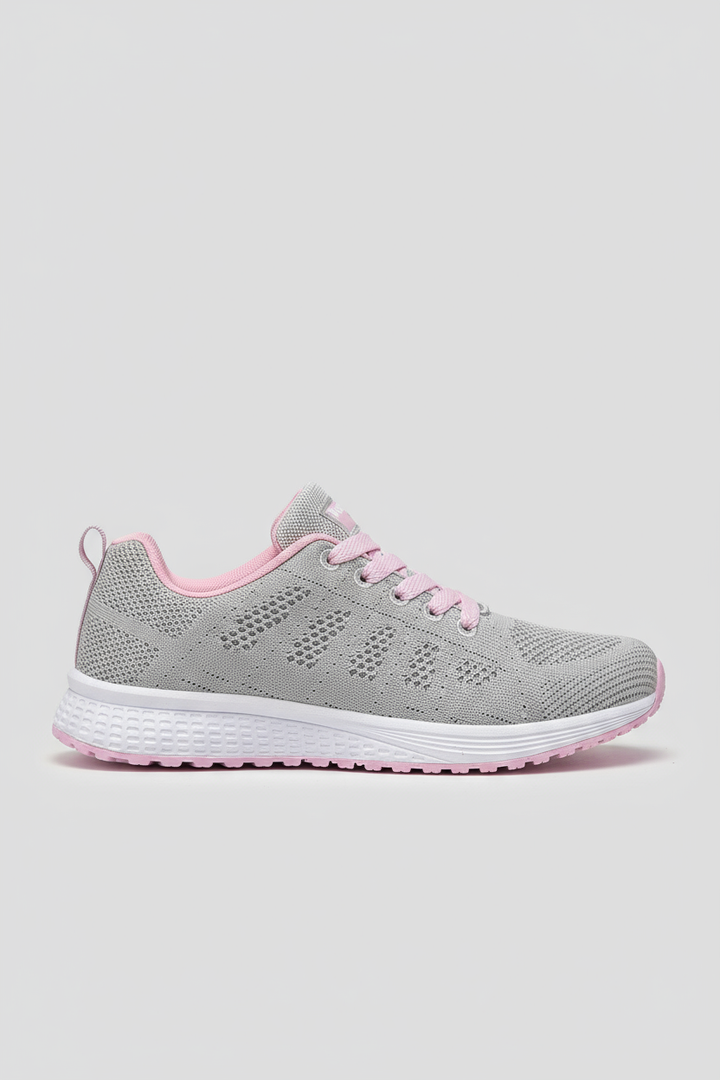 WOMEN’S TRAINERS | MODERN LIGHTWEIGHT KNIT FOOTWEAR