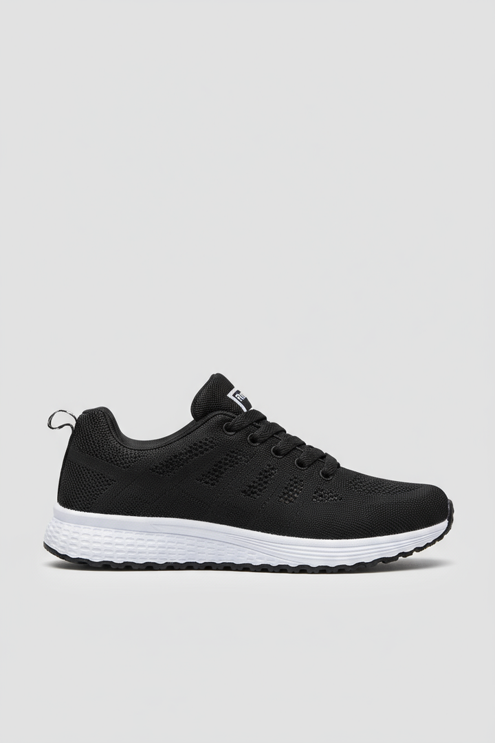 WOMEN’S TRAINERS | MODERN LIGHTWEIGHT KNIT FOOTWEAR
